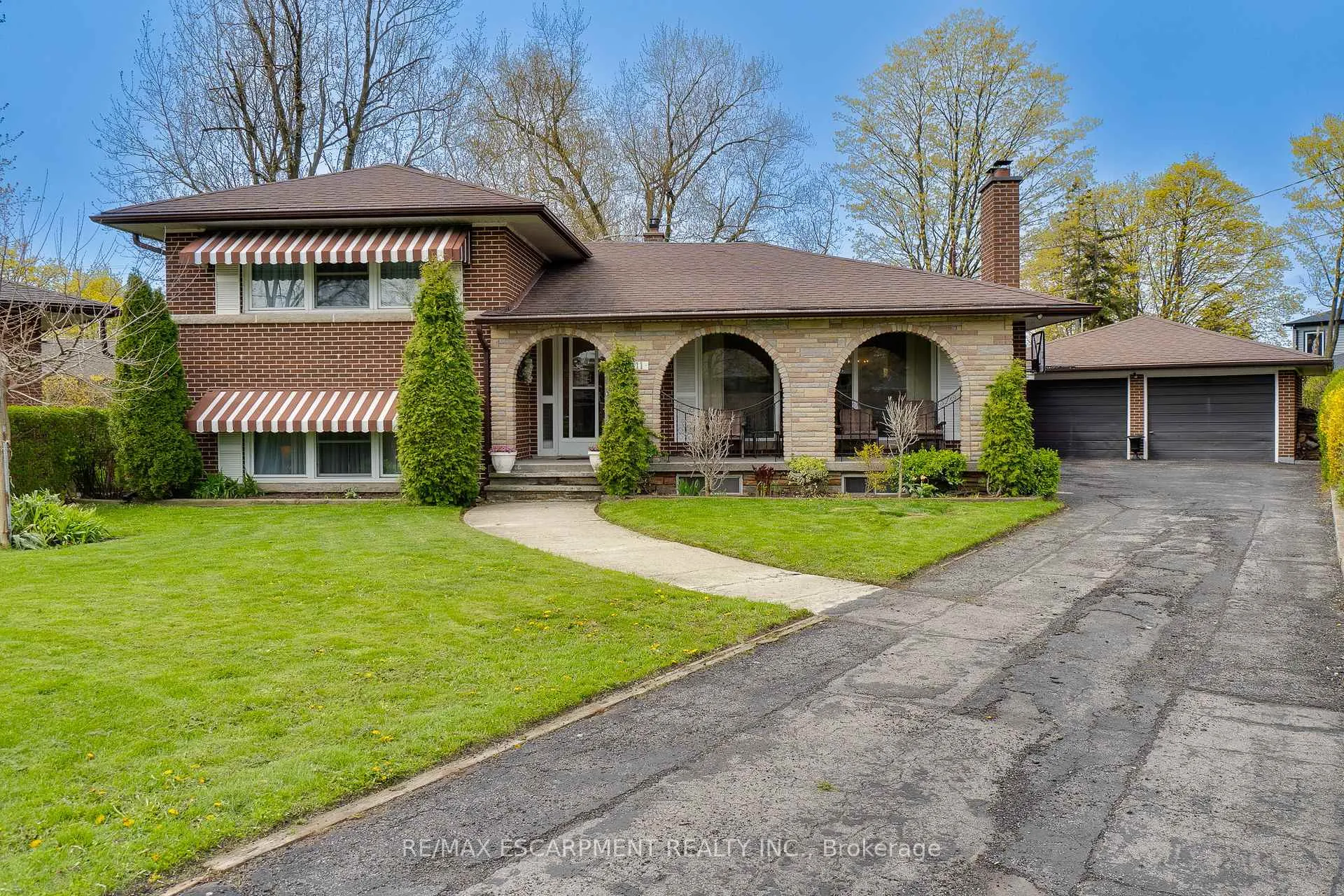 Photo 1 of 11 Sandra Court, Hamilton, Huntington — HOMEH