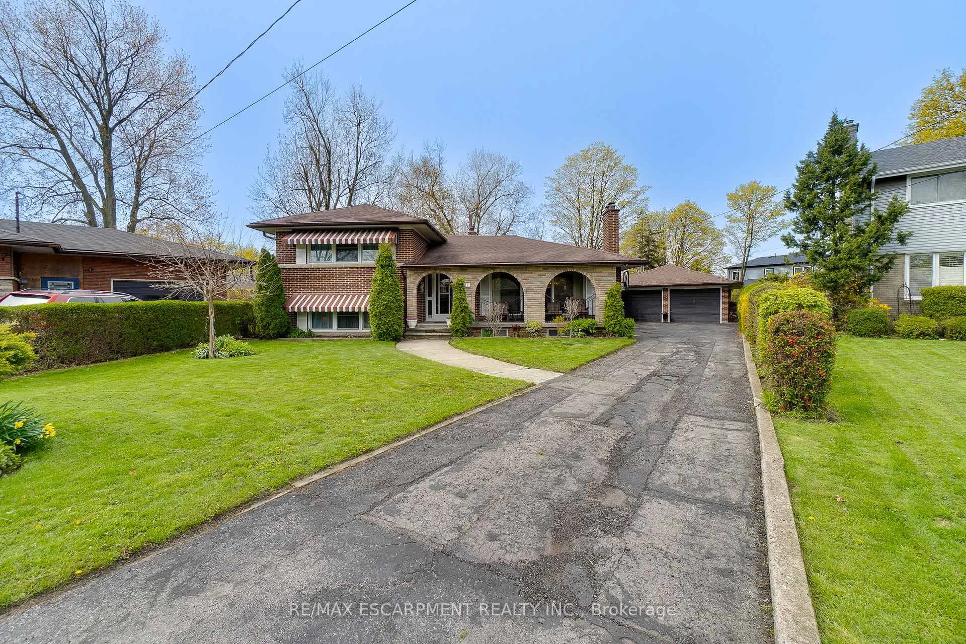 Photo 2 of 11 Sandra Court, Hamilton, Huntington — HOMEH