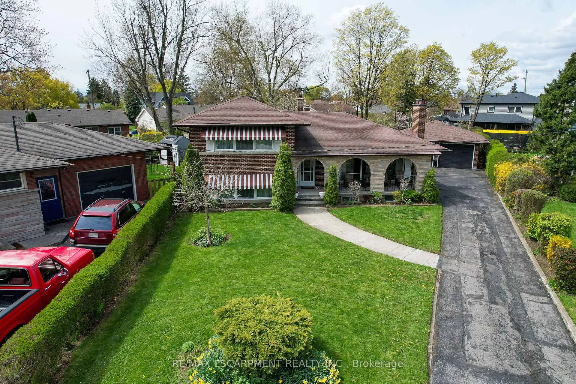 Photo 3 of 11 Sandra Court, Hamilton, Huntington — HOMEH