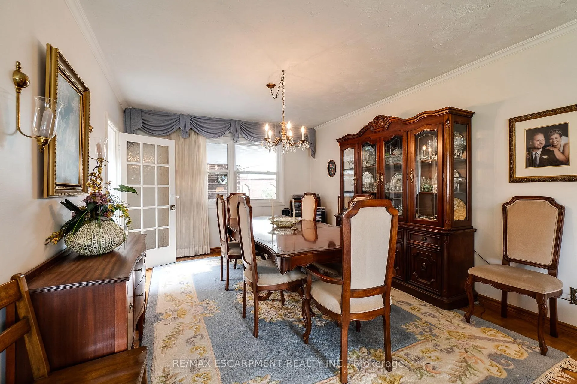 Photo 9 of 11 Sandra Court, Hamilton, Huntington — HOMEH