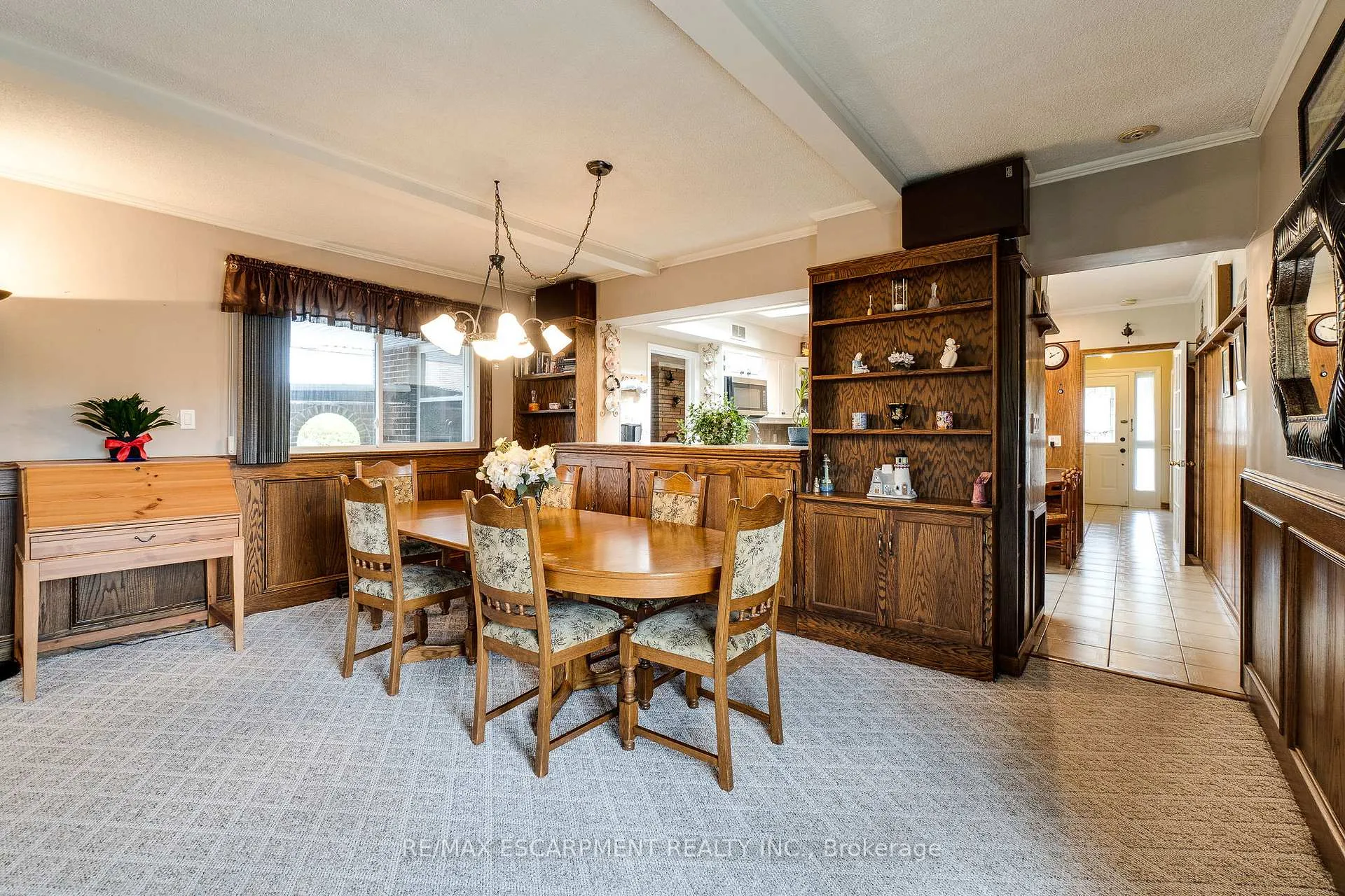 Photo 13 of 11 Sandra Court, Hamilton, Huntington — HOMEH