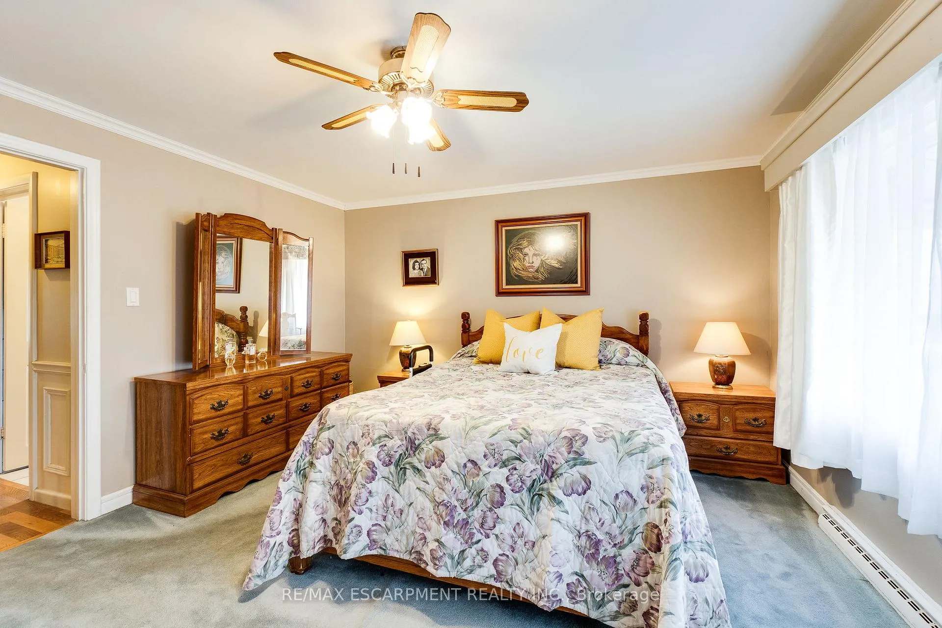 Photo 20 of 11 Sandra Court, Hamilton, Huntington — HOMEH