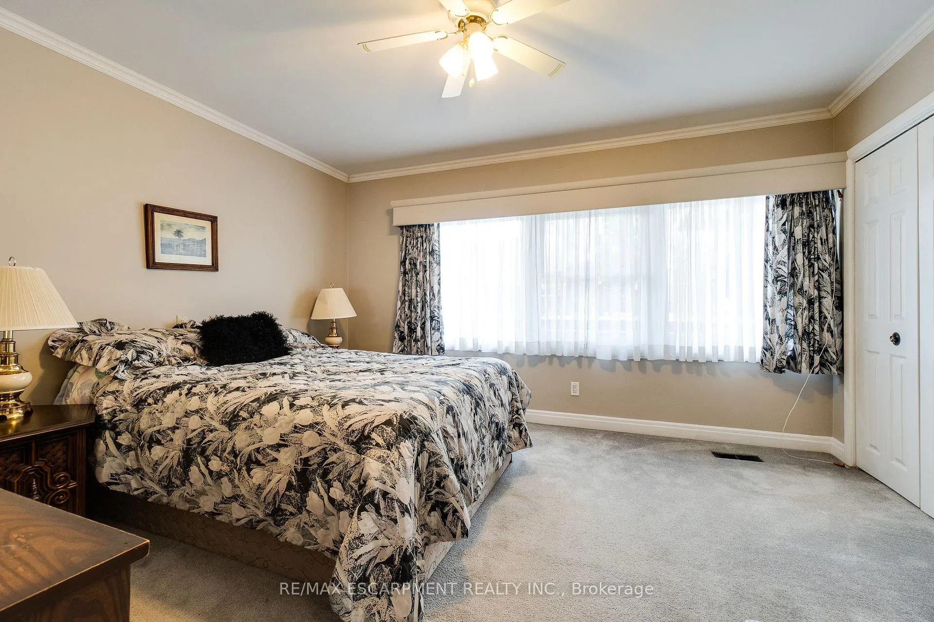 Photo 27 of 11 Sandra Court, Hamilton, Huntington — HOMEH