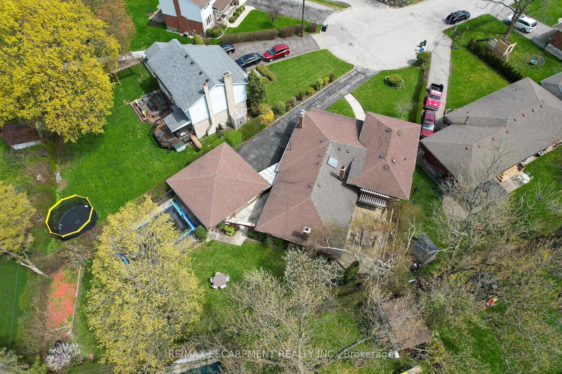Photo 49 of 11 Sandra Court, Hamilton, Huntington — HOMEH