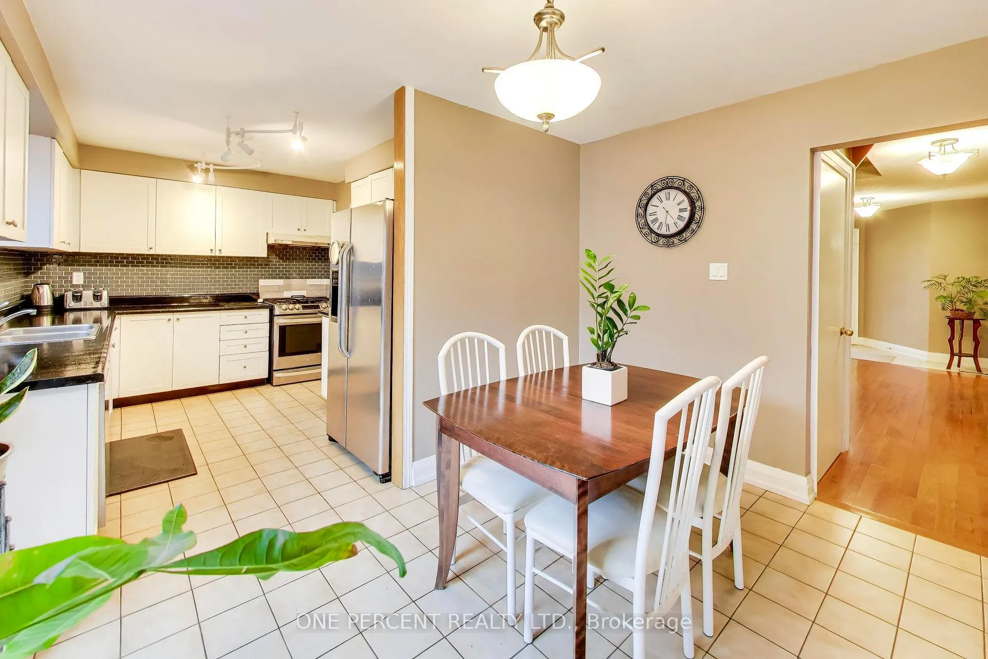Photo 13 of 96 Brookmill Drive, Vaughan, Brownridge — HOMEH