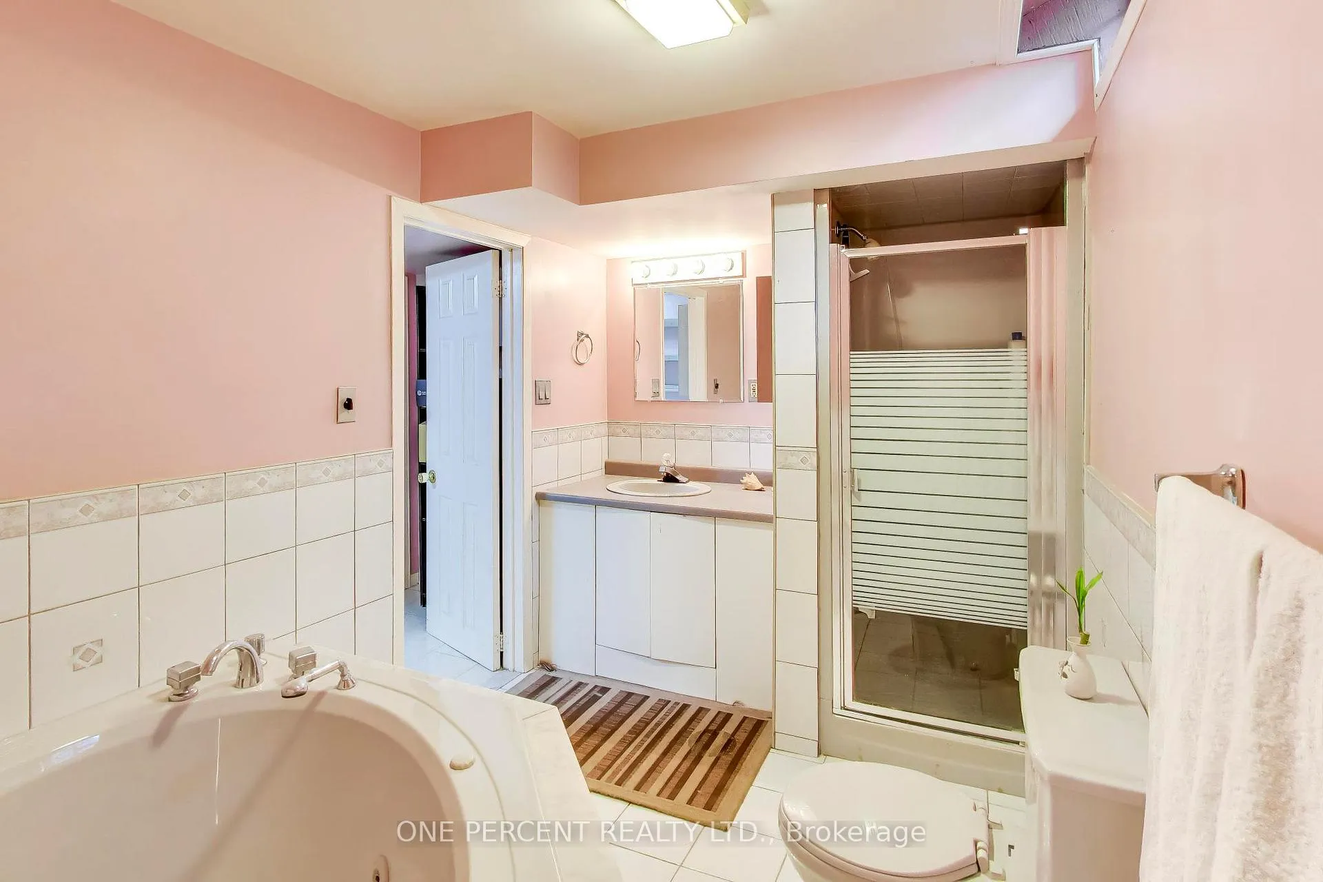 Photo 34 of 96 Brookmill Drive, Vaughan, Brownridge — HOMEH