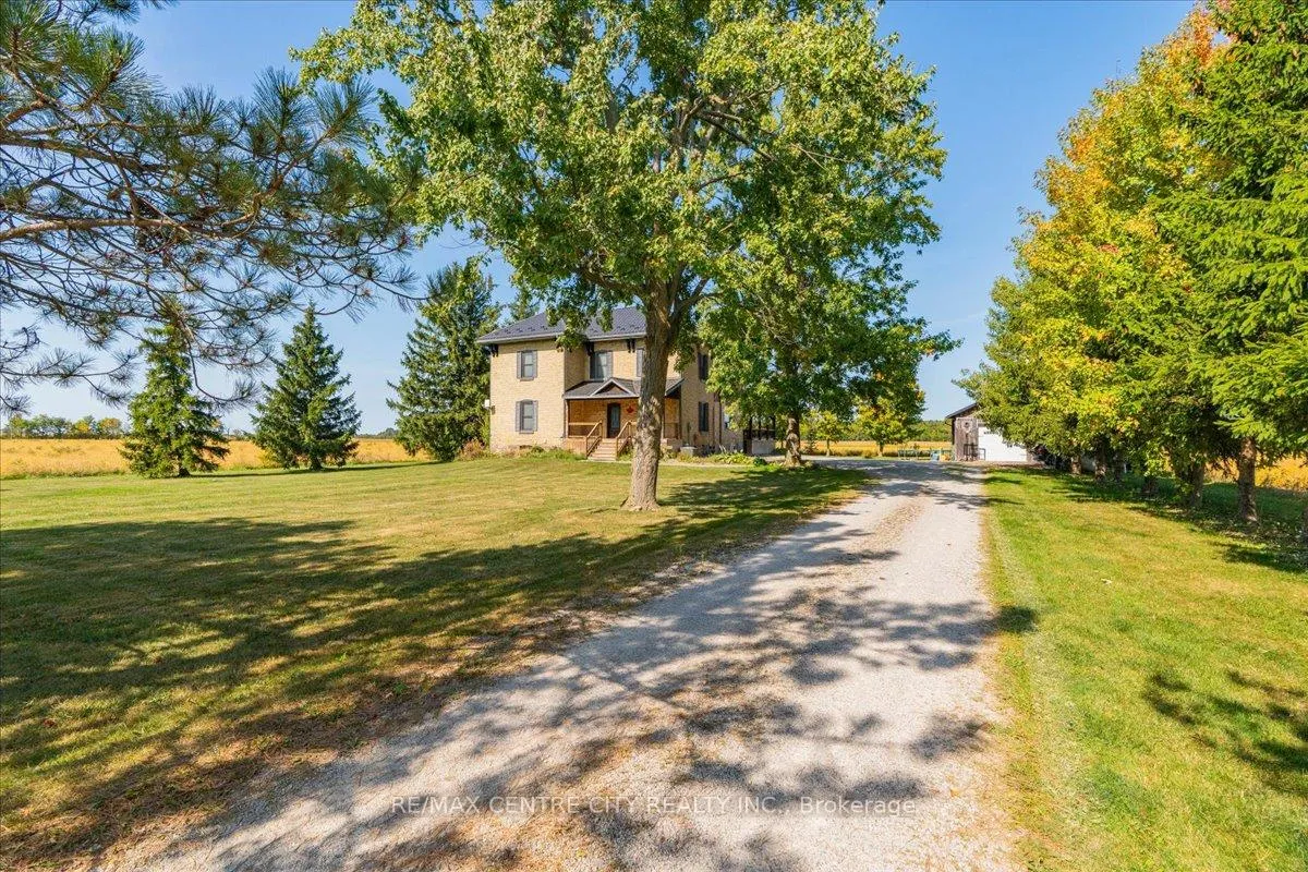 Photo 7 of 9516 Argyle Street E, North Middlesex, Ailsa Craig — HOMEH