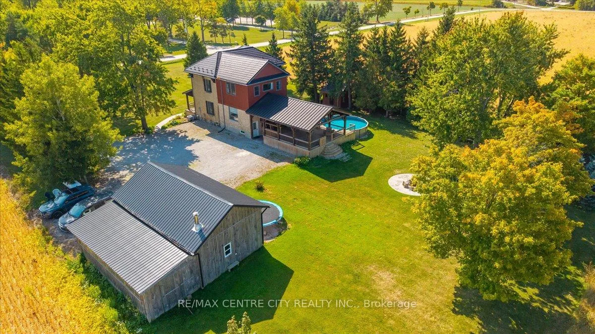 Photo 9 of 9516 Argyle Street E, North Middlesex, Ailsa Craig — HOMEH