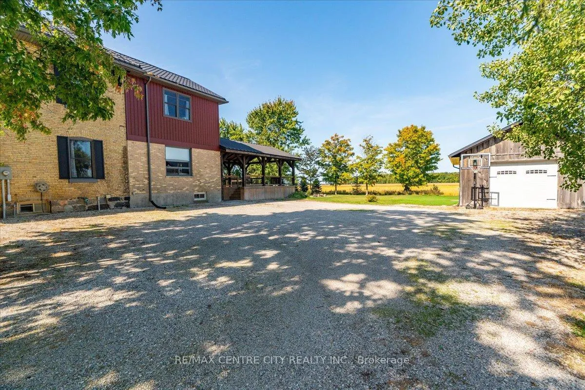 Photo 14 of 9516 Argyle Street E, North Middlesex, Ailsa Craig — HOMEH