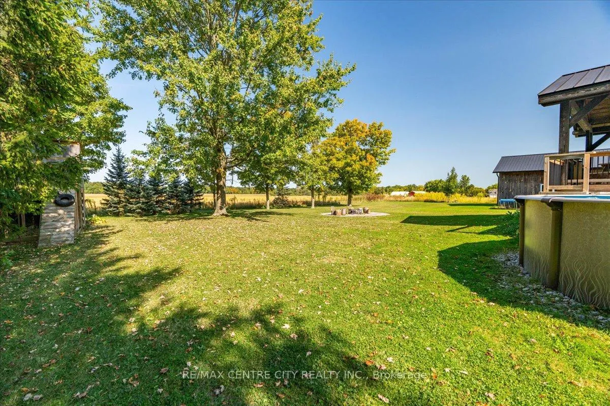 Photo 27 of 9516 Argyle Street E, North Middlesex, Ailsa Craig — HOMEH