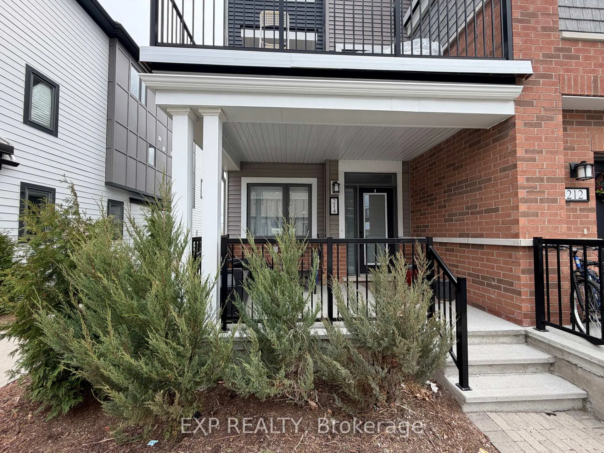Photo 1 of 214 Pilot Private, Ottawa, Kanata - Emerald Meadows/Trailwest — HOMEH