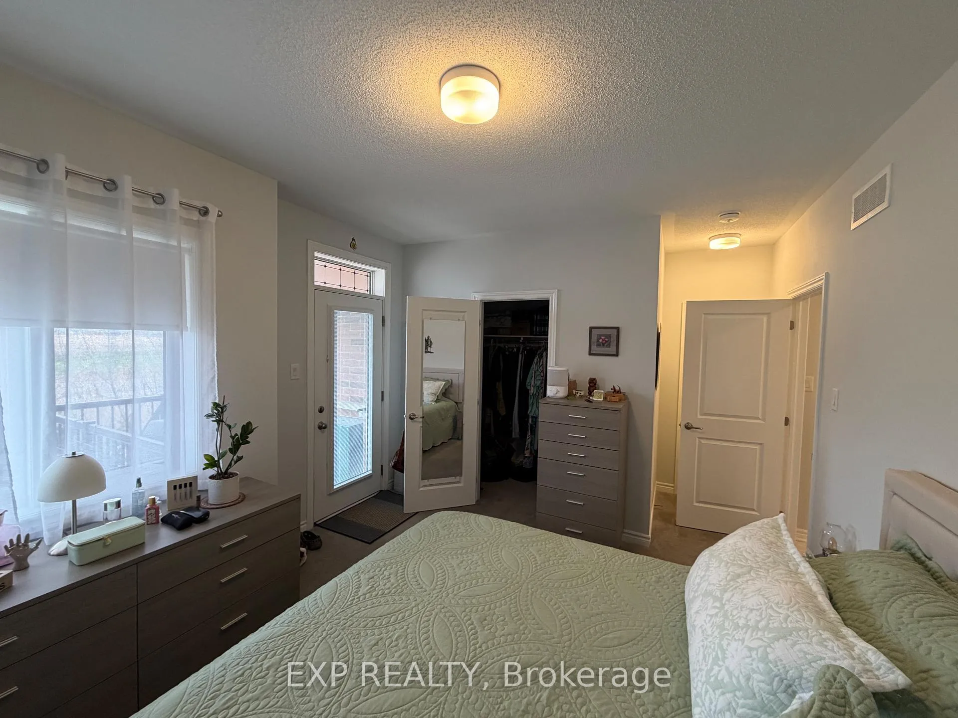 Photo 11 of 214 Pilot Private, Ottawa, Kanata - Emerald Meadows/Trailwest — HOMEH