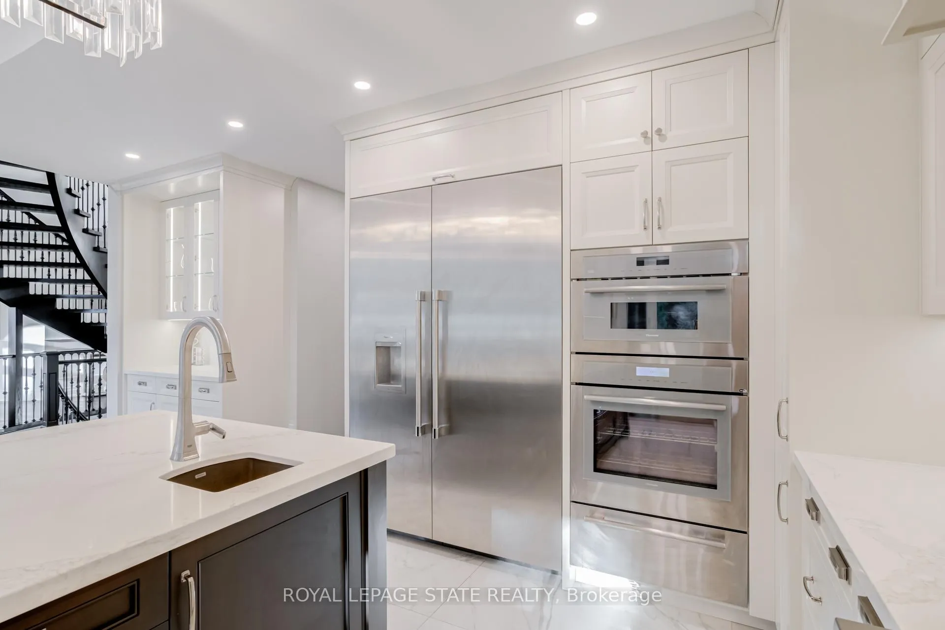 Photo 13 of 126 McGregor Crescent, Hamilton, Ancaster — HOMEH