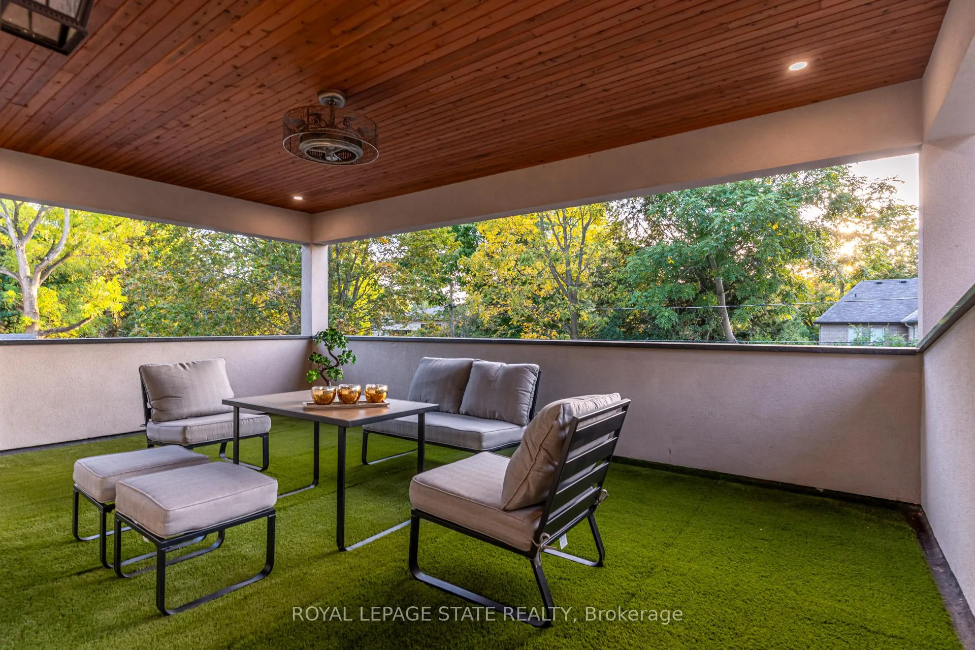 Photo 35 of 126 McGregor Crescent, Hamilton, Ancaster — HOMEH