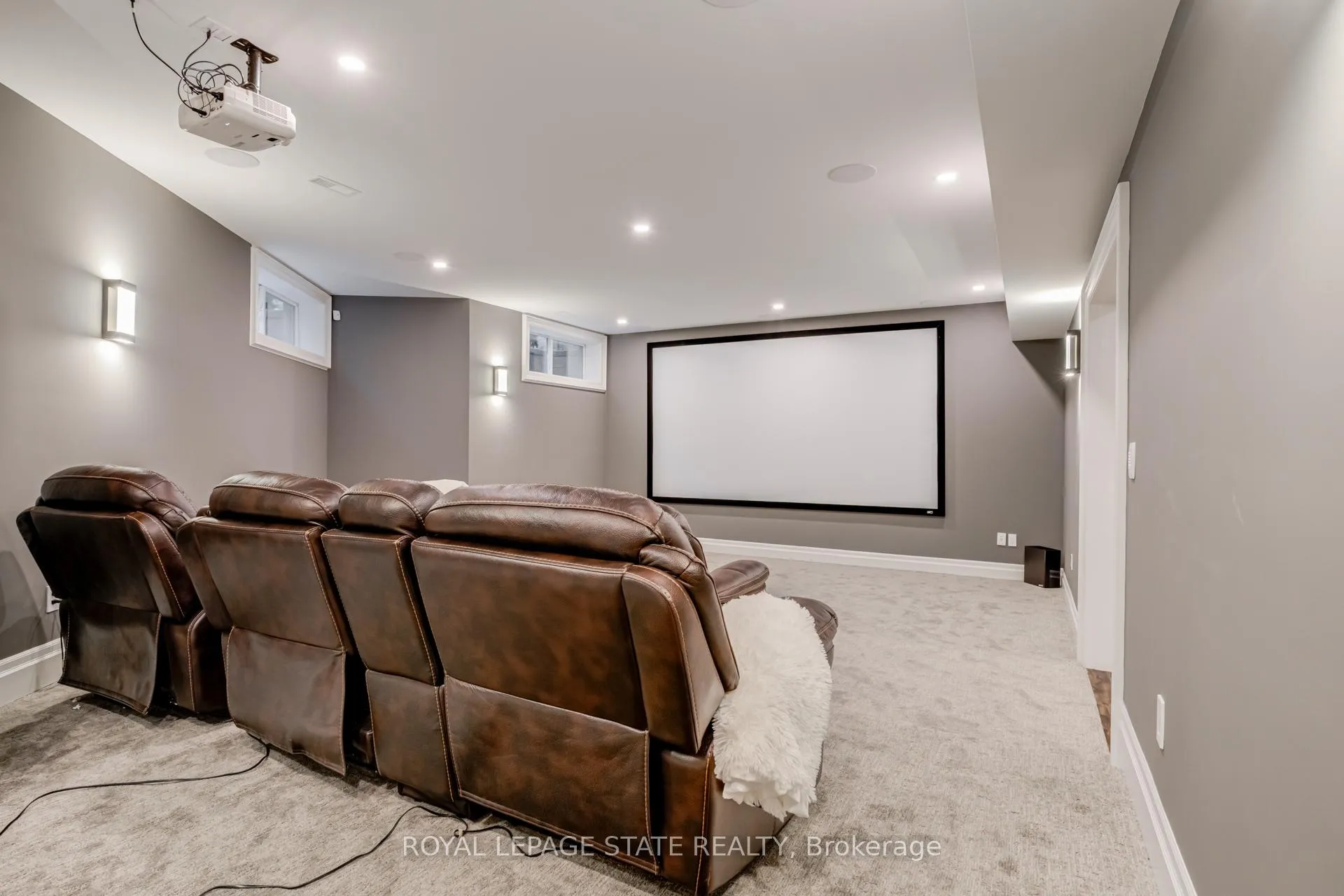 Photo 38 of 126 McGregor Crescent, Hamilton, Ancaster — HOMEH