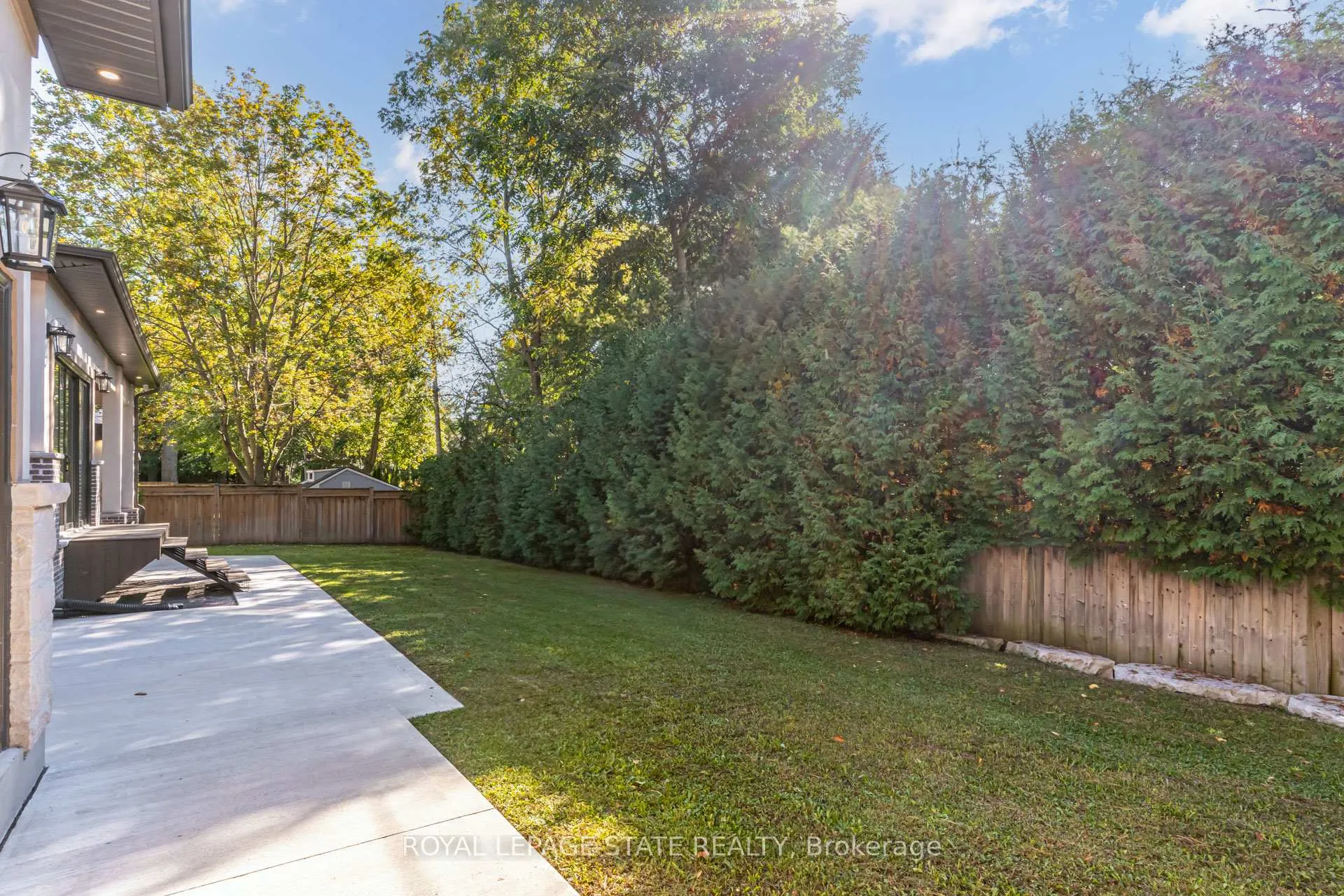 Photo 46 of 126 McGregor Crescent, Hamilton, Ancaster — HOMEH
