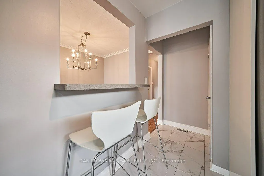 Photo 5 of Unit Upper, 181 Waverly Street S, Oshawa, Vanier — HOMEH