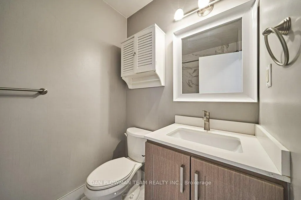 Photo 10 of Unit Upper, 181 Waverly Street S, Oshawa, Vanier — HOMEH