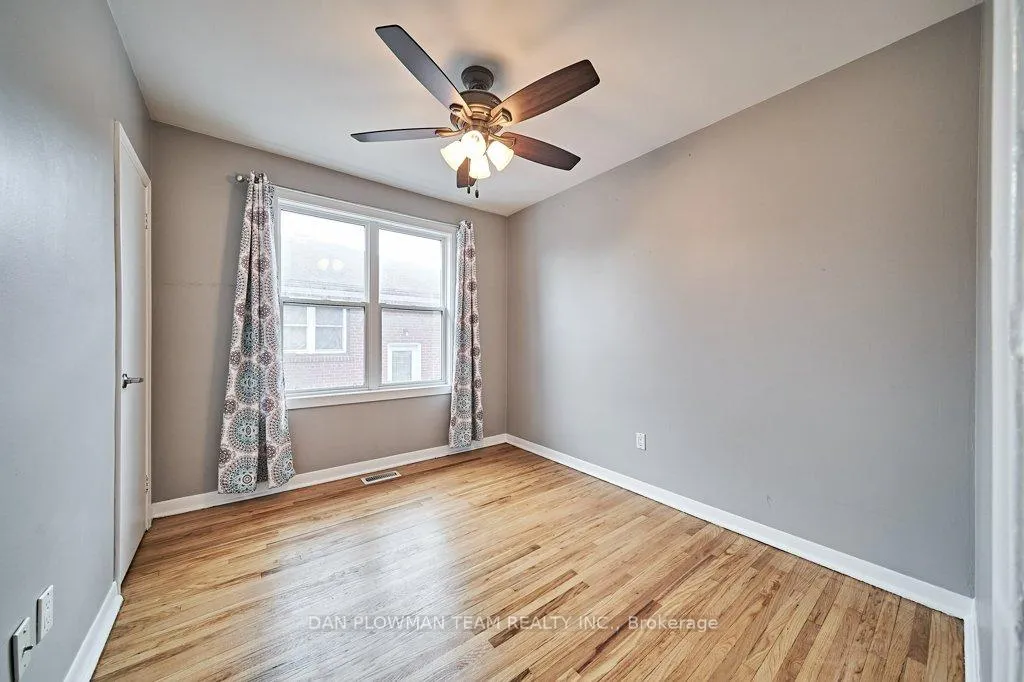 Photo 13 of Unit Upper, 181 Waverly Street S, Oshawa, Vanier — HOMEH