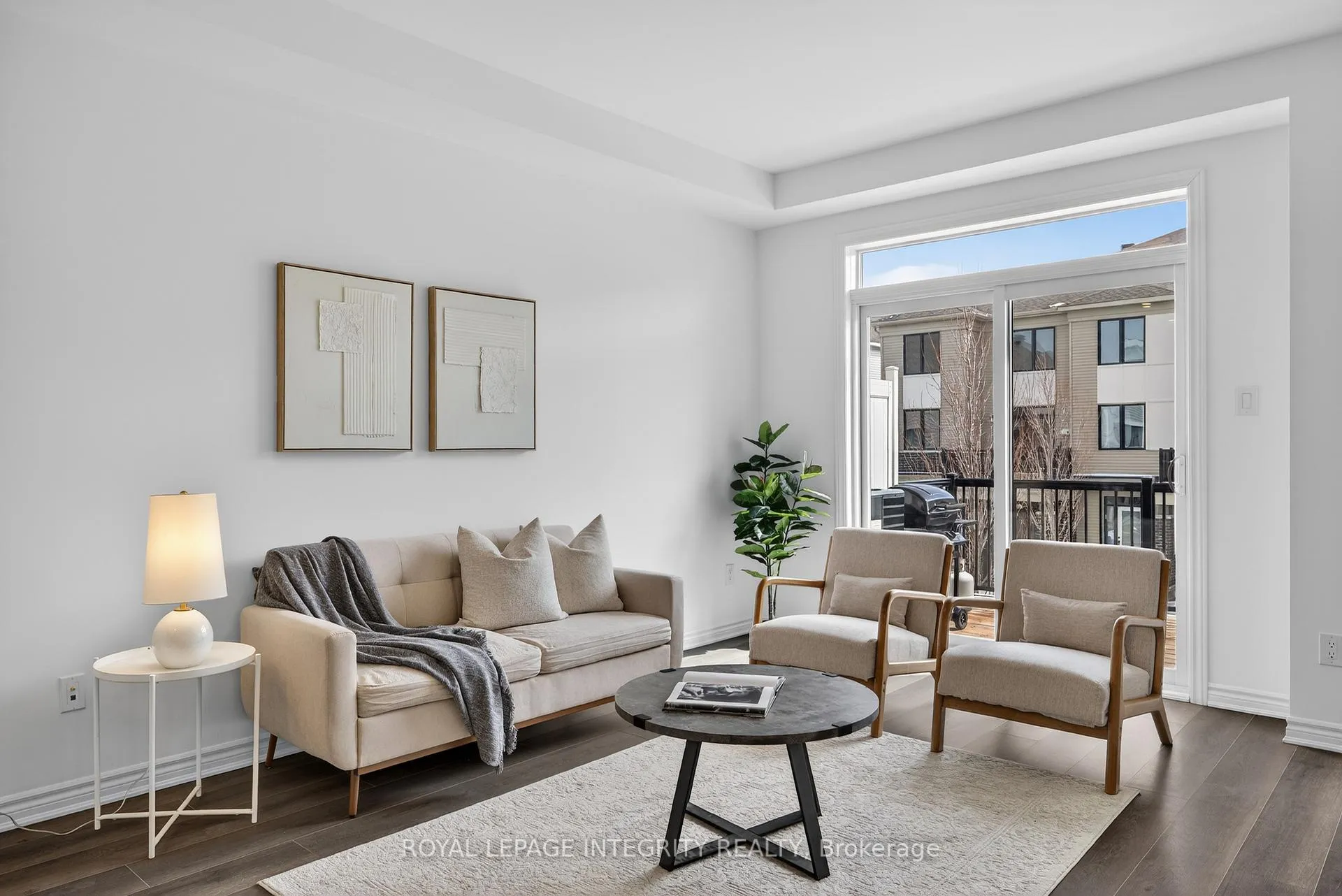 Photo 6 of 21 Caspian Row, Ottawa, Kanata - Emerald Meadows/Trailwest — HOMEH