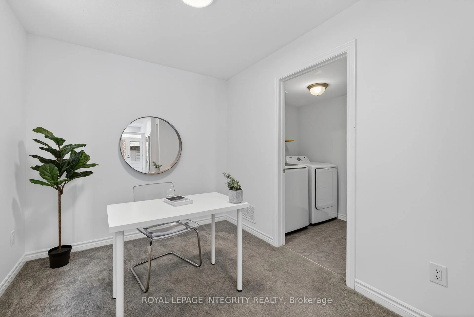 Photo 22 of 21 Caspian Row, Ottawa, Kanata - Emerald Meadows/Trailwest — HOMEH