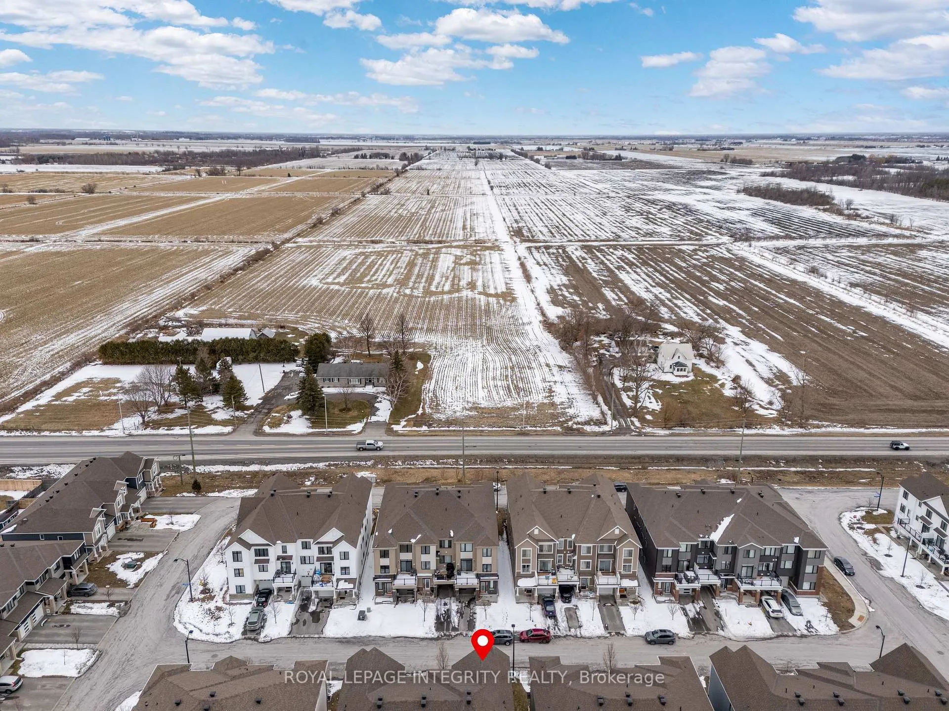 Photo 23 of 21 Caspian Row, Ottawa, Kanata - Emerald Meadows/Trailwest — HOMEH