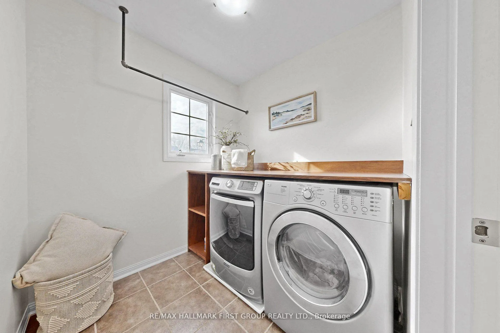 Photo 34 of 929 Bessy Trail, Milton, Coates — HOMEH