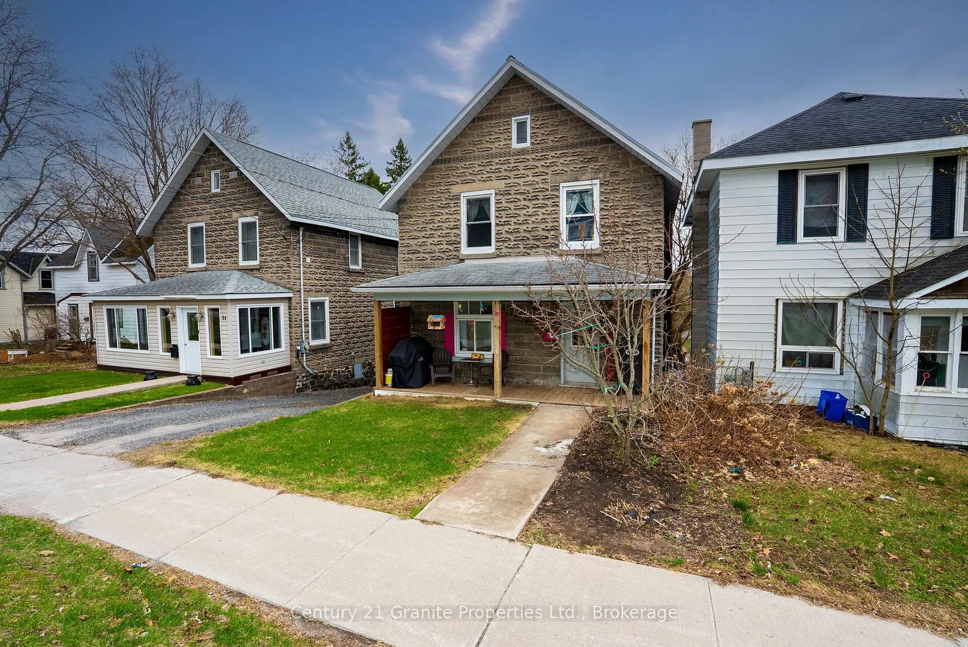 Photo 2 of 29 William Street, Parry Sound — HOMEH