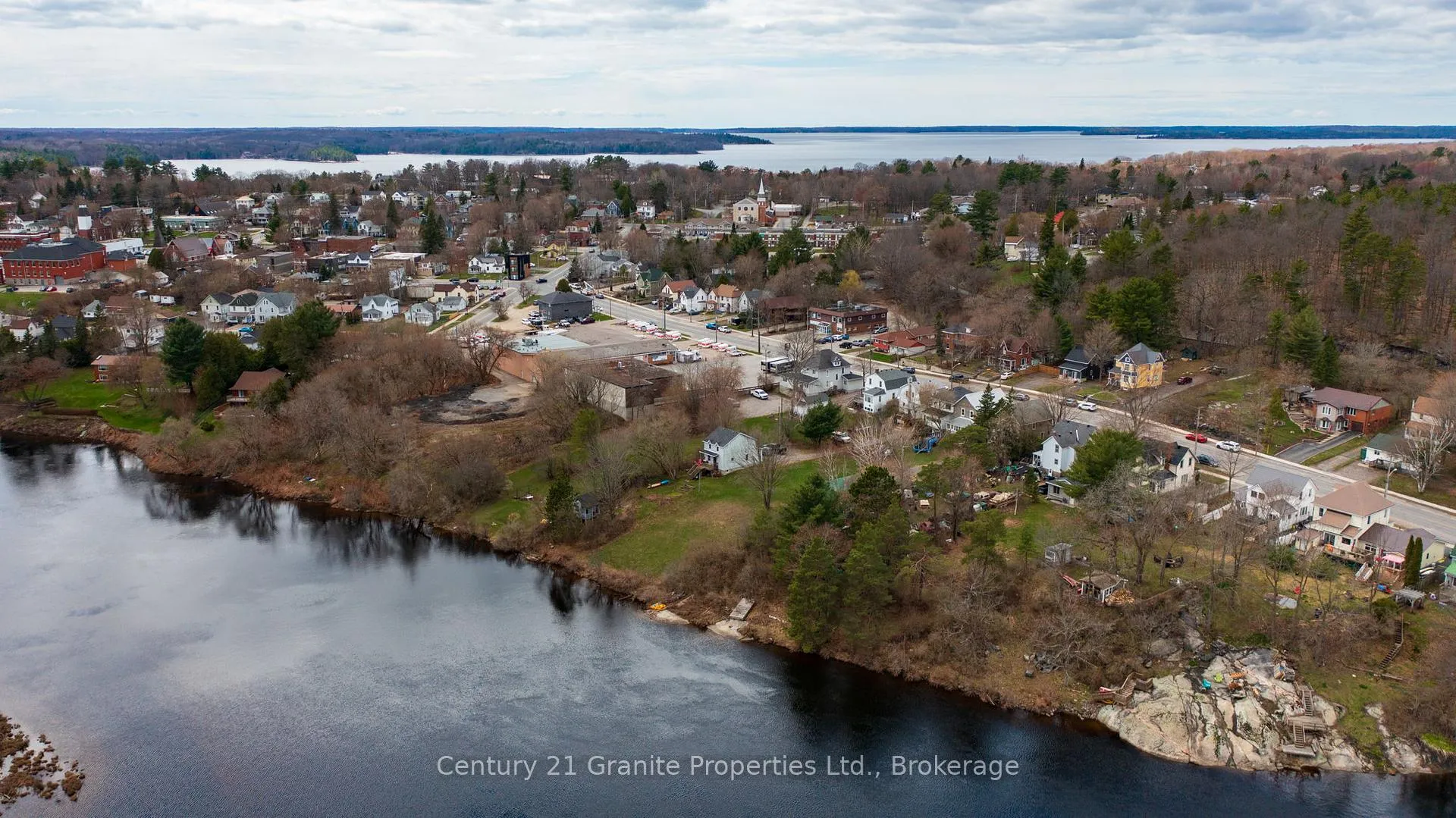 Photo 23 of 29 William Street, Parry Sound — HOMEH