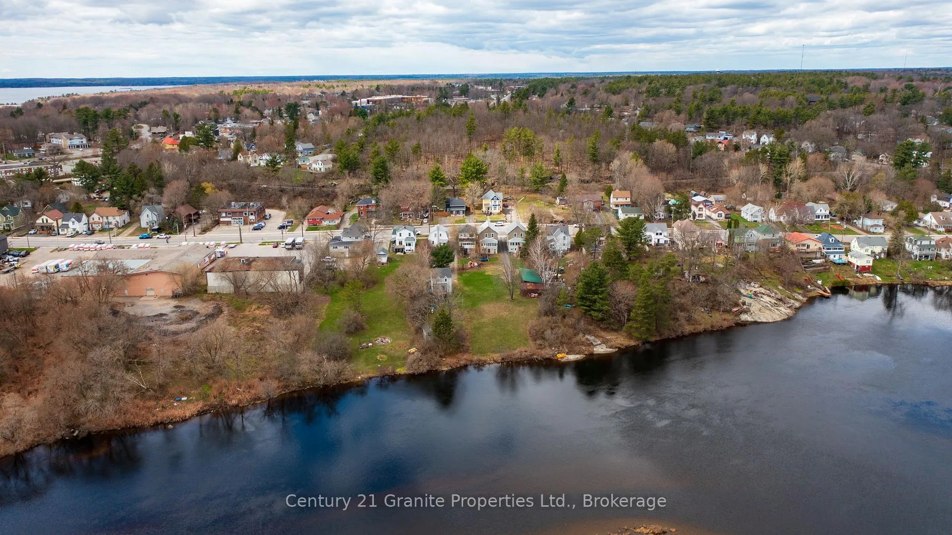 Photo 25 of 29 William Street, Parry Sound — HOMEH