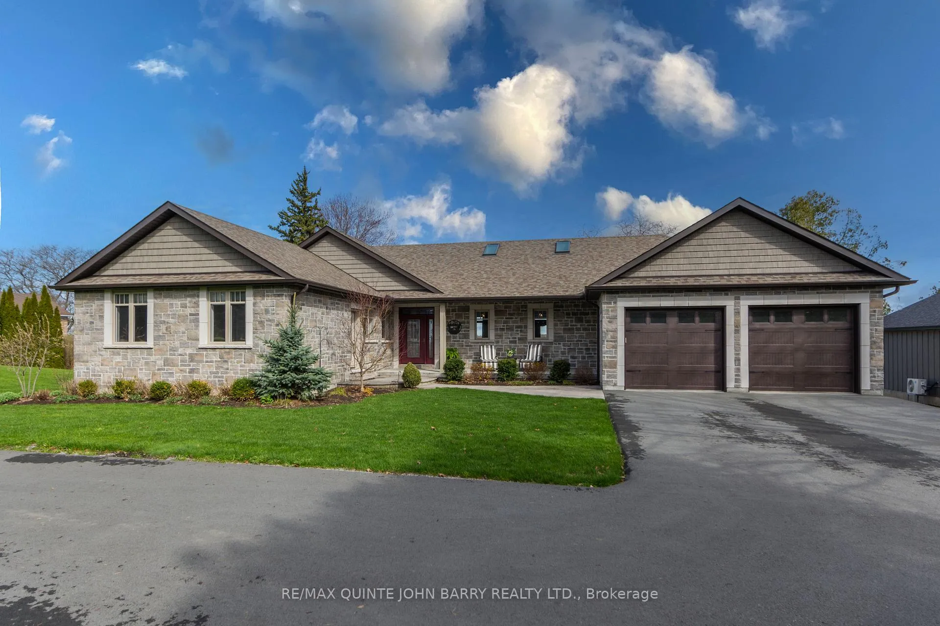 Photo 2 of 1584 County Rd 3, Prince Edward County, Ameliasburg Ward — HOMEH