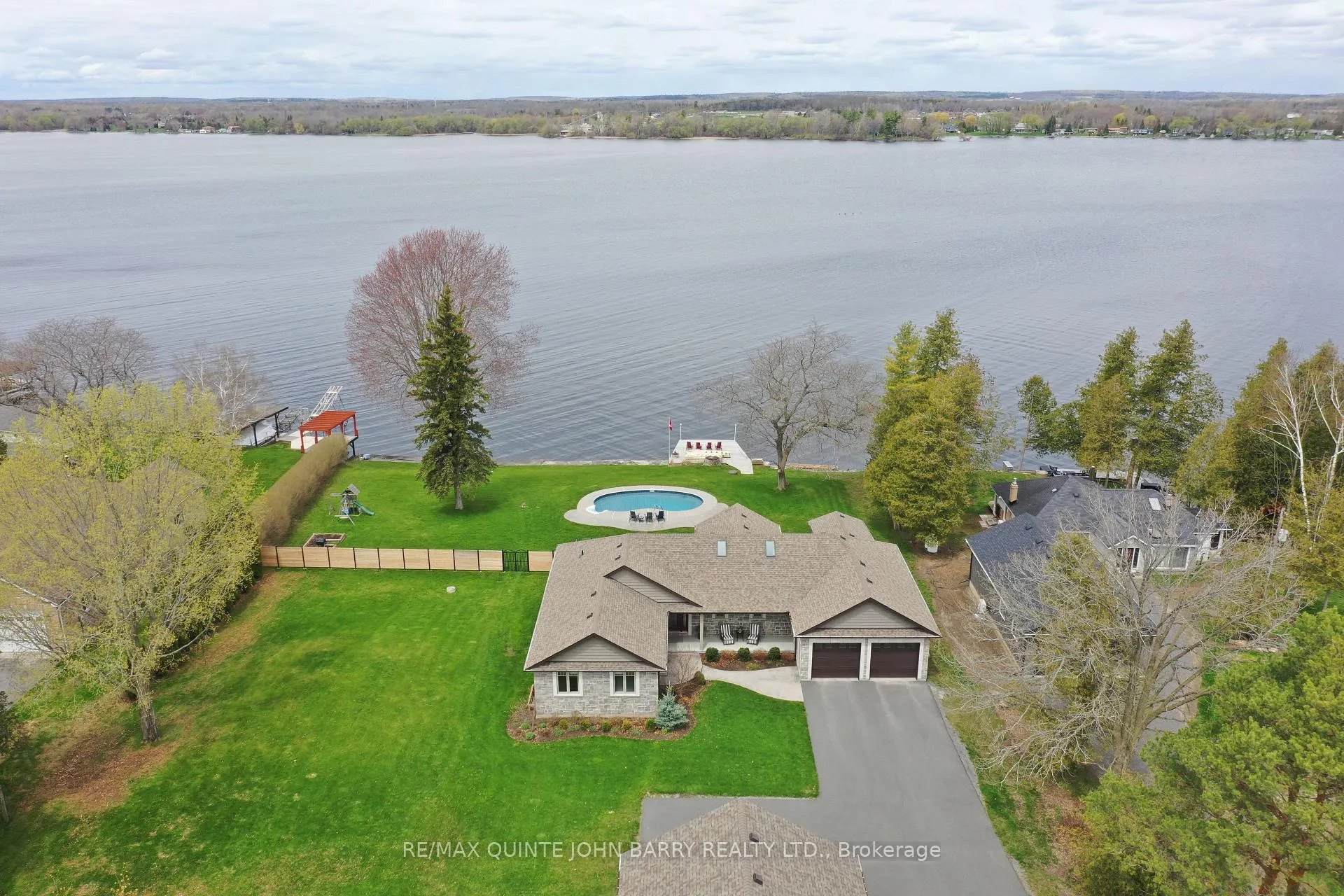 Photo 4 of 1584 County Rd 3, Prince Edward County, Ameliasburg Ward — HOMEH