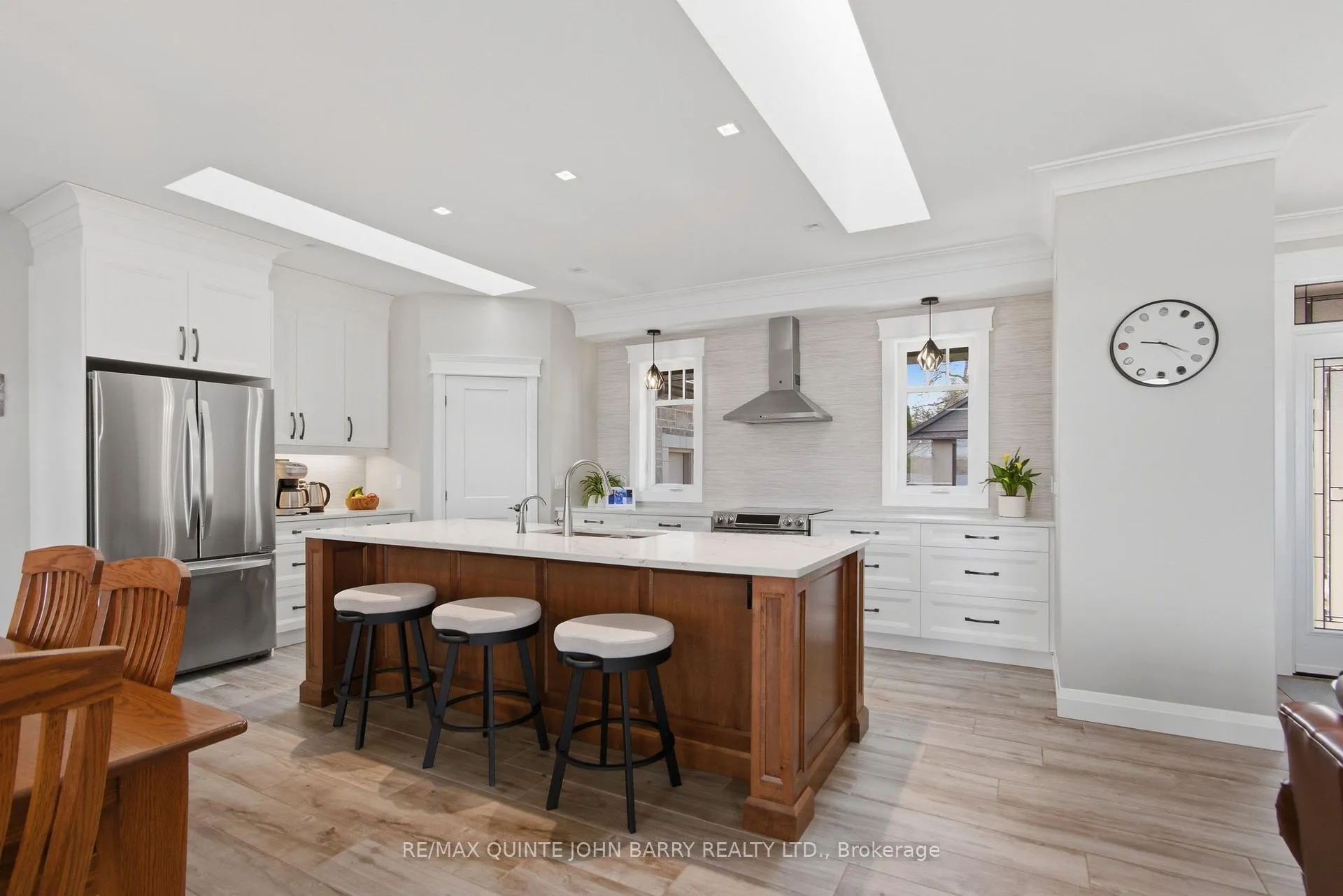 Photo 11 of 1584 County Rd 3, Prince Edward County, Ameliasburg Ward — HOMEH