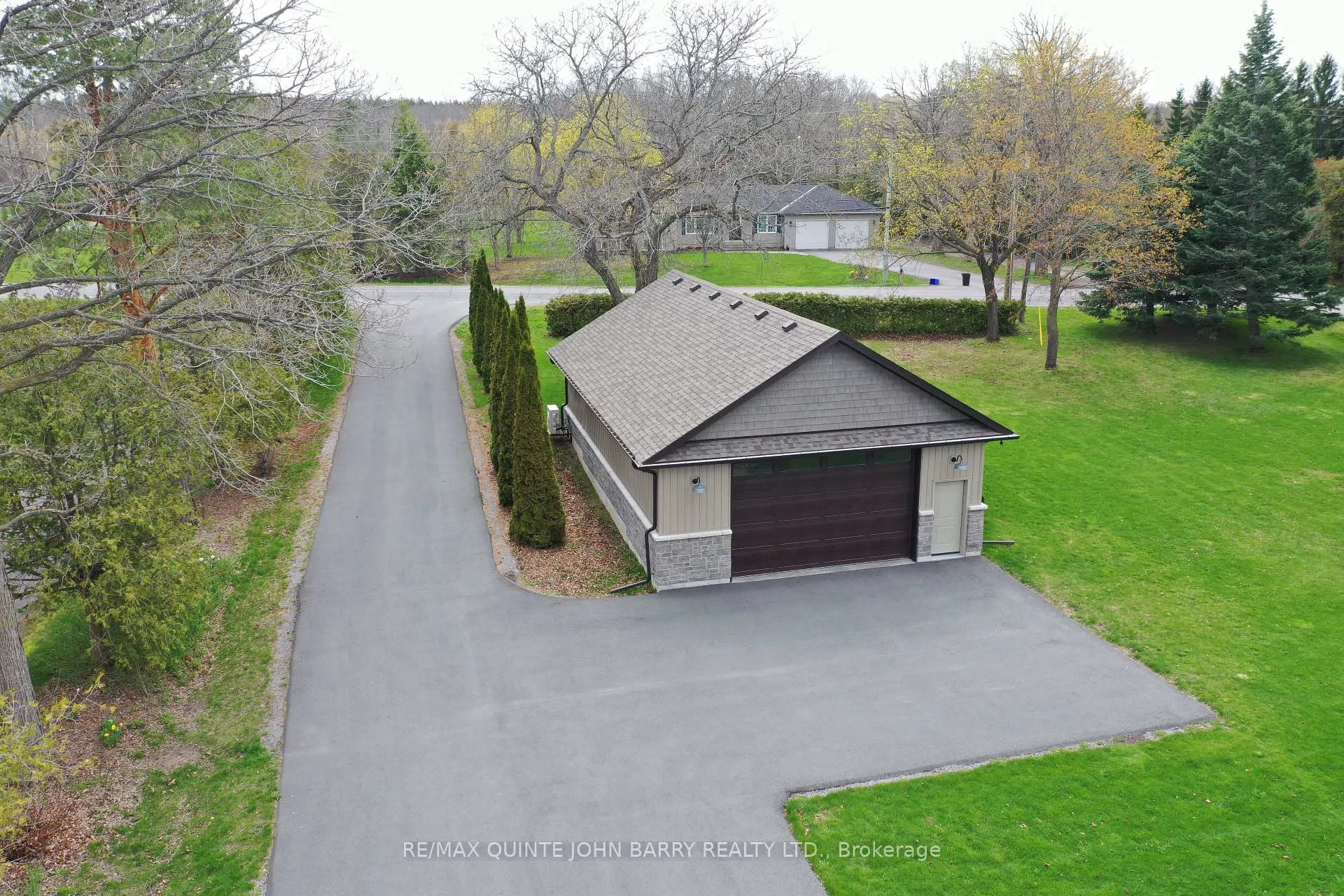 Photo 43 of 1584 County Rd 3, Prince Edward County, Ameliasburg Ward — HOMEH