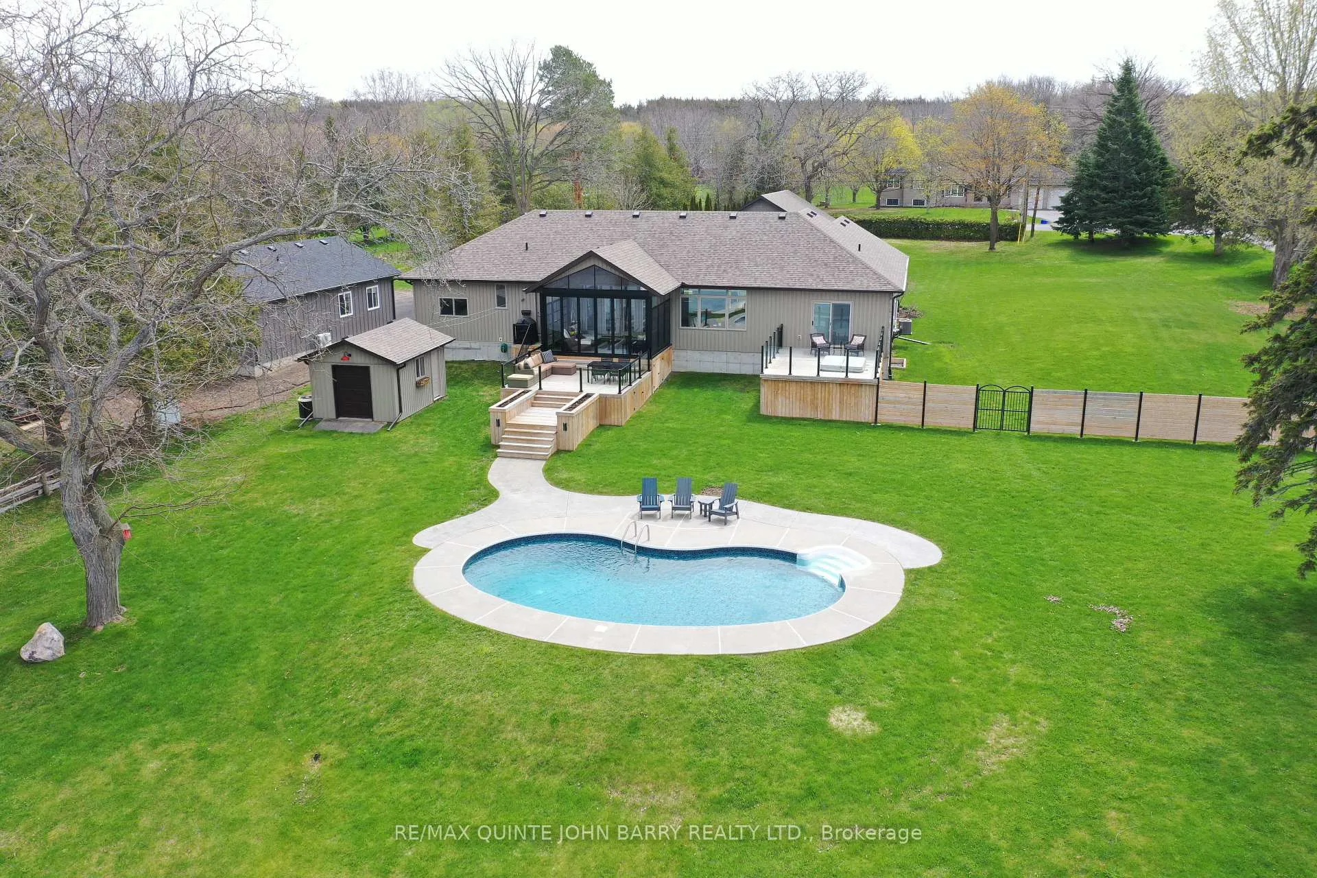 Photo 49 of 1584 County Rd 3, Prince Edward County, Ameliasburg Ward — HOMEH