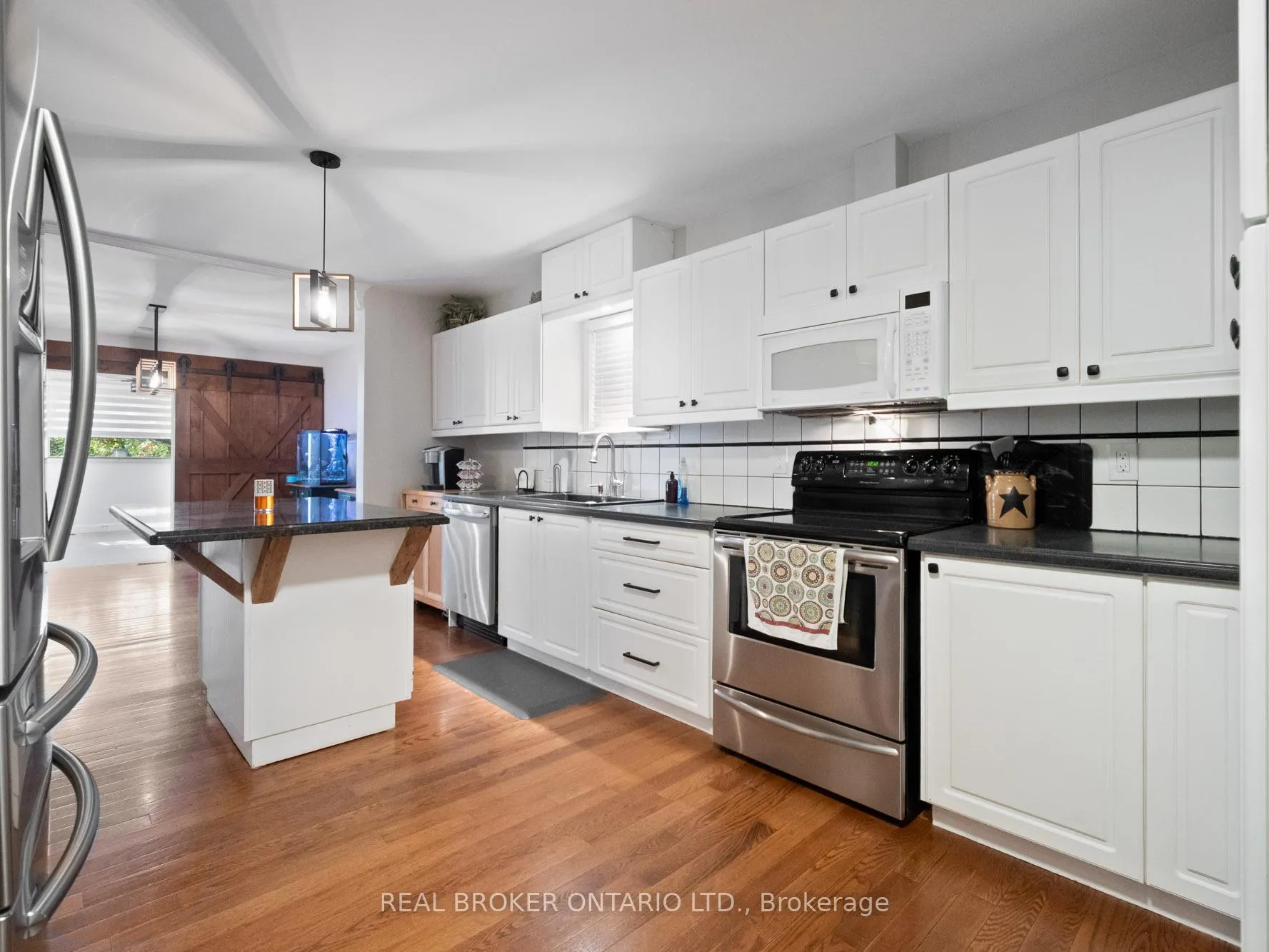 Photo 5 of 105 Calla Terrace, Welland, Prince Charles — HOMEH
