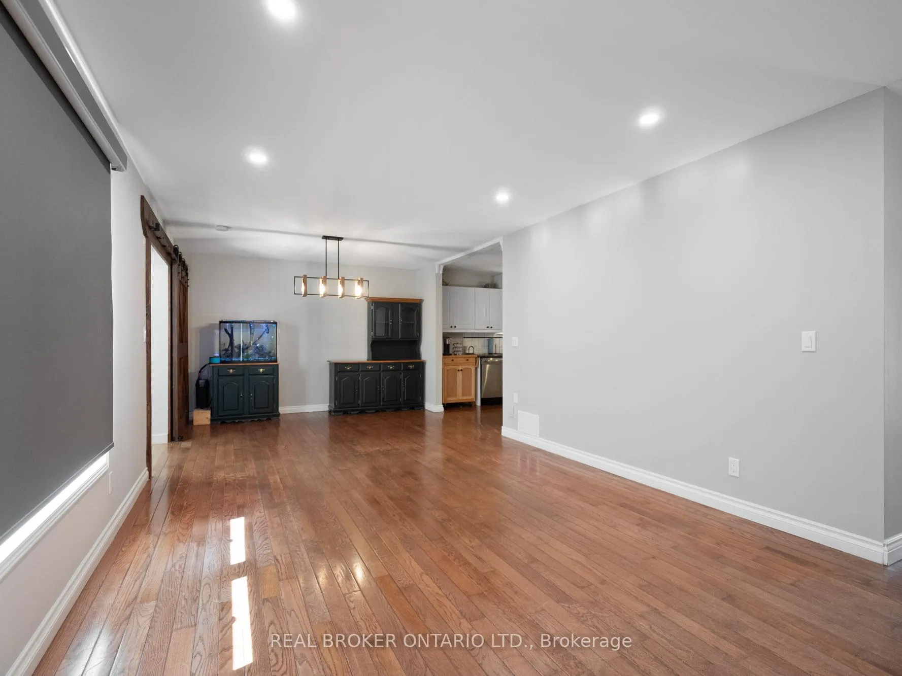 Photo 11 of 105 Calla Terrace, Welland, Prince Charles — HOMEH