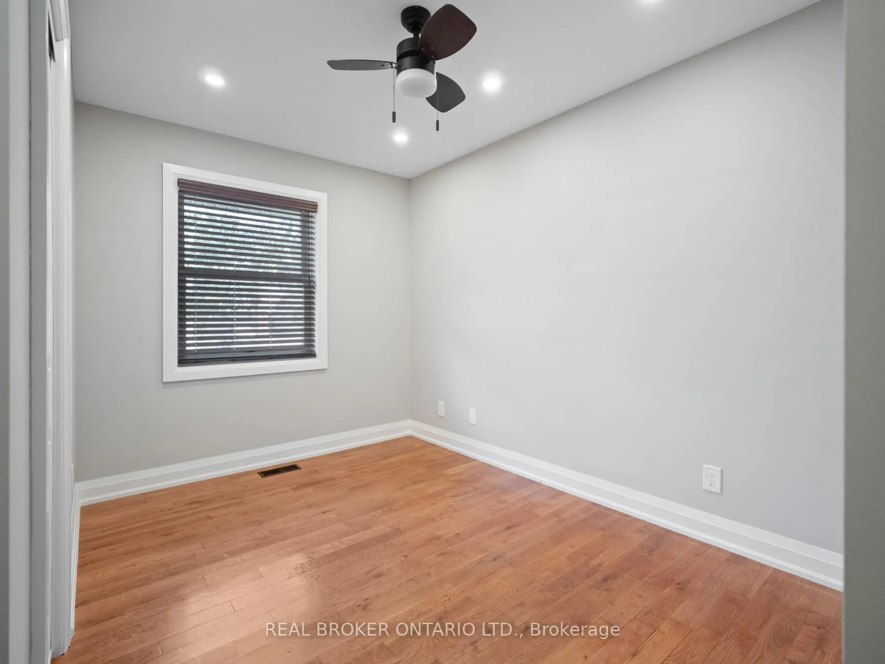 Photo 18 of 105 Calla Terrace, Welland, Prince Charles — HOMEH