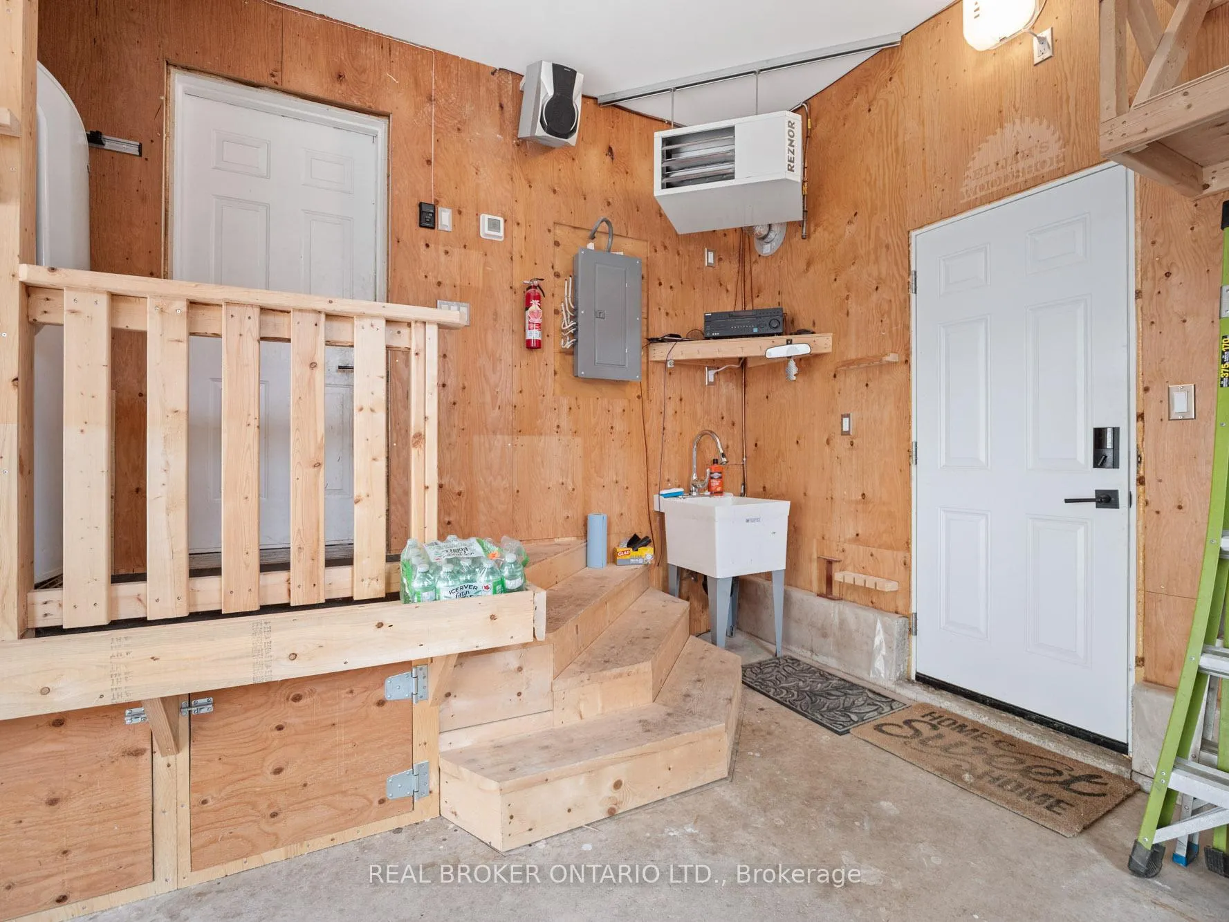 Photo 49 of 105 Calla Terrace, Welland, Prince Charles — HOMEH