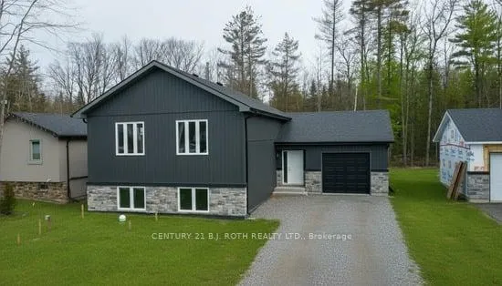 Photo 1 of 3191 Cove Avenue, Innisfil, Rural Innisfil — HOMEH
