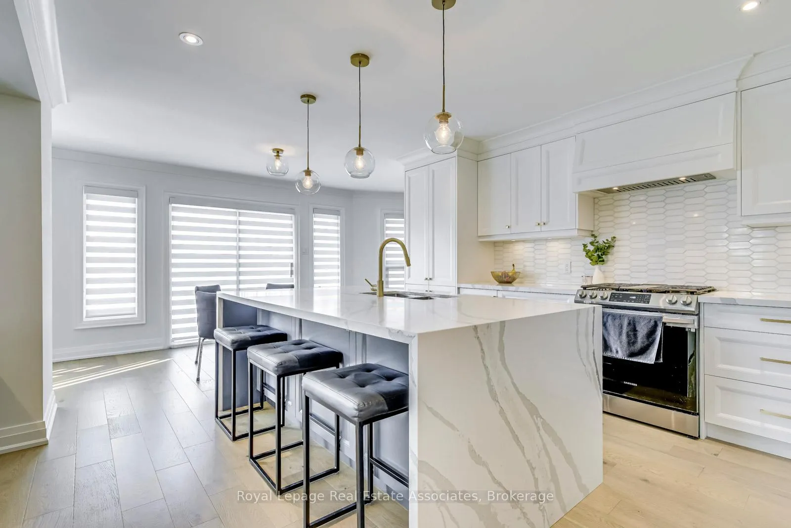 Photo 4 of 74 O'hara Place, Brampton, Fletcher's Creek South — HOMEH