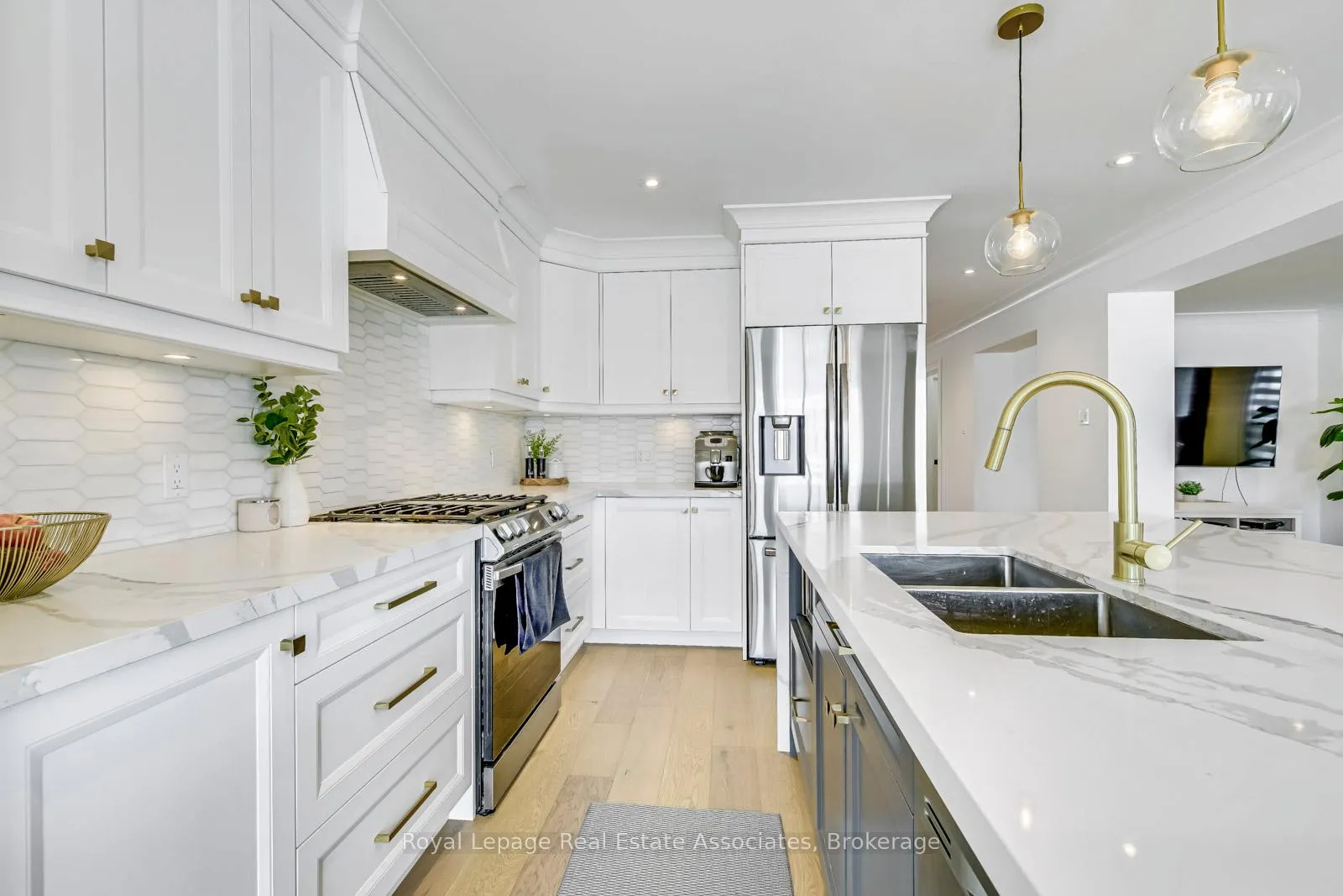Photo 6 of 74 O'hara Place, Brampton, Fletcher's Creek South — HOMEH