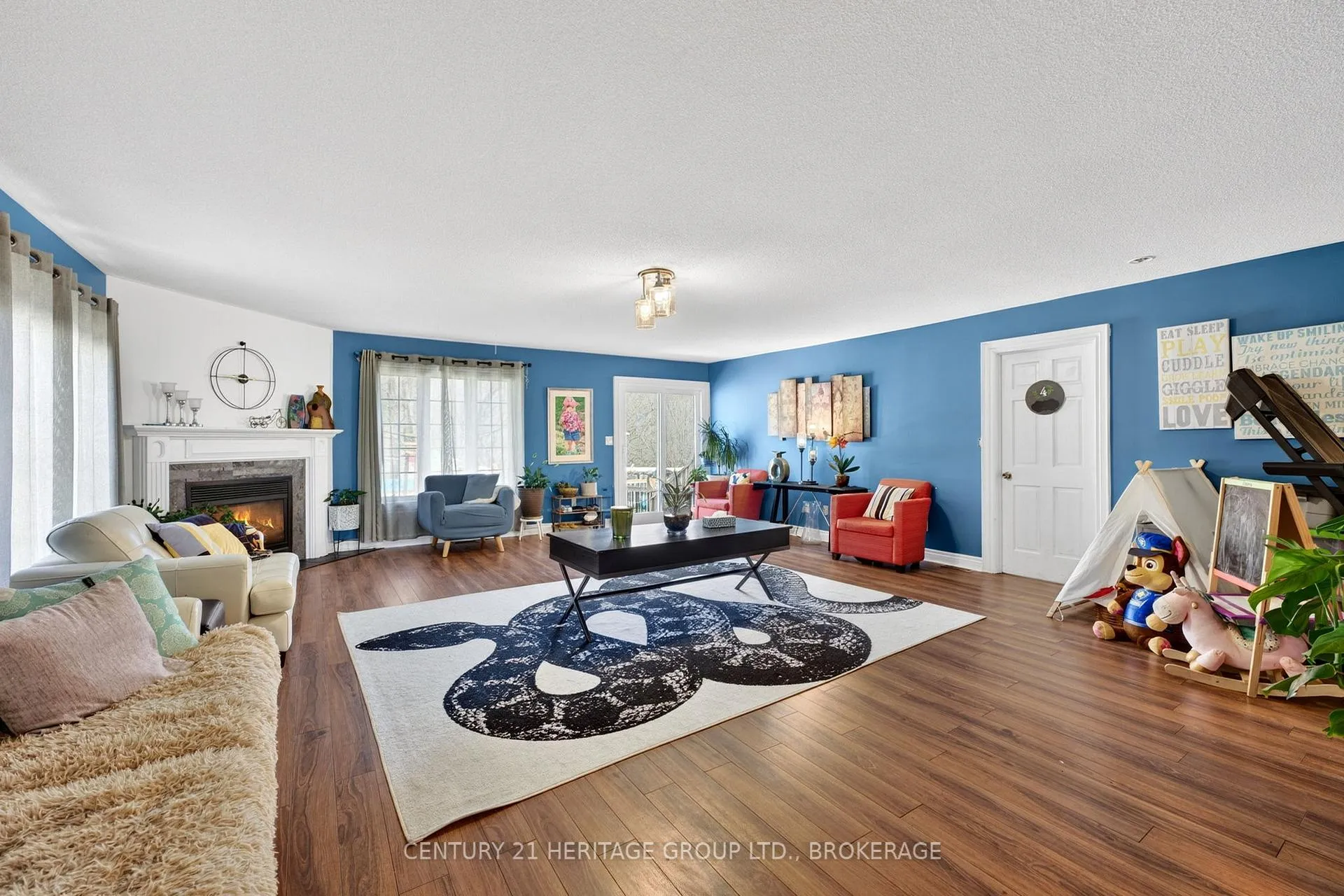 Photo 9 of 3 Keates Place, Kingston, Rideau — HOMEH