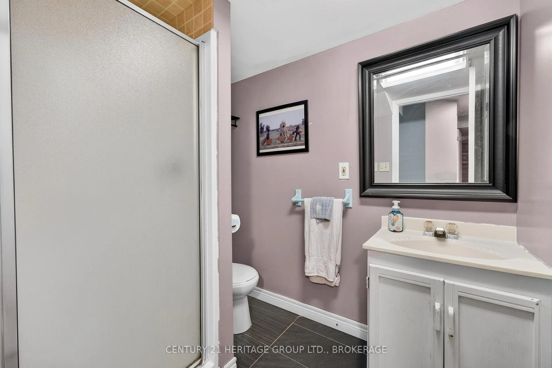 Photo 36 of 3 Keates Place, Kingston, Rideau — HOMEH