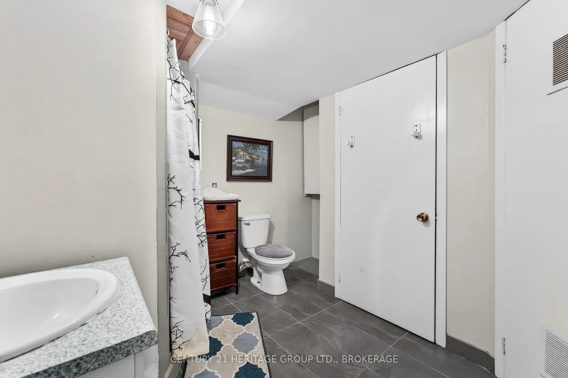 Photo 39 of 3 Keates Place, Kingston, Rideau — HOMEH