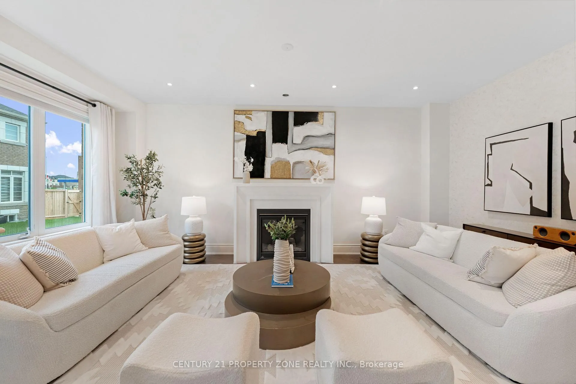 Photo 12 of 104 Clockwork Drive, Brampton, Northwest Brampton — HOMEH