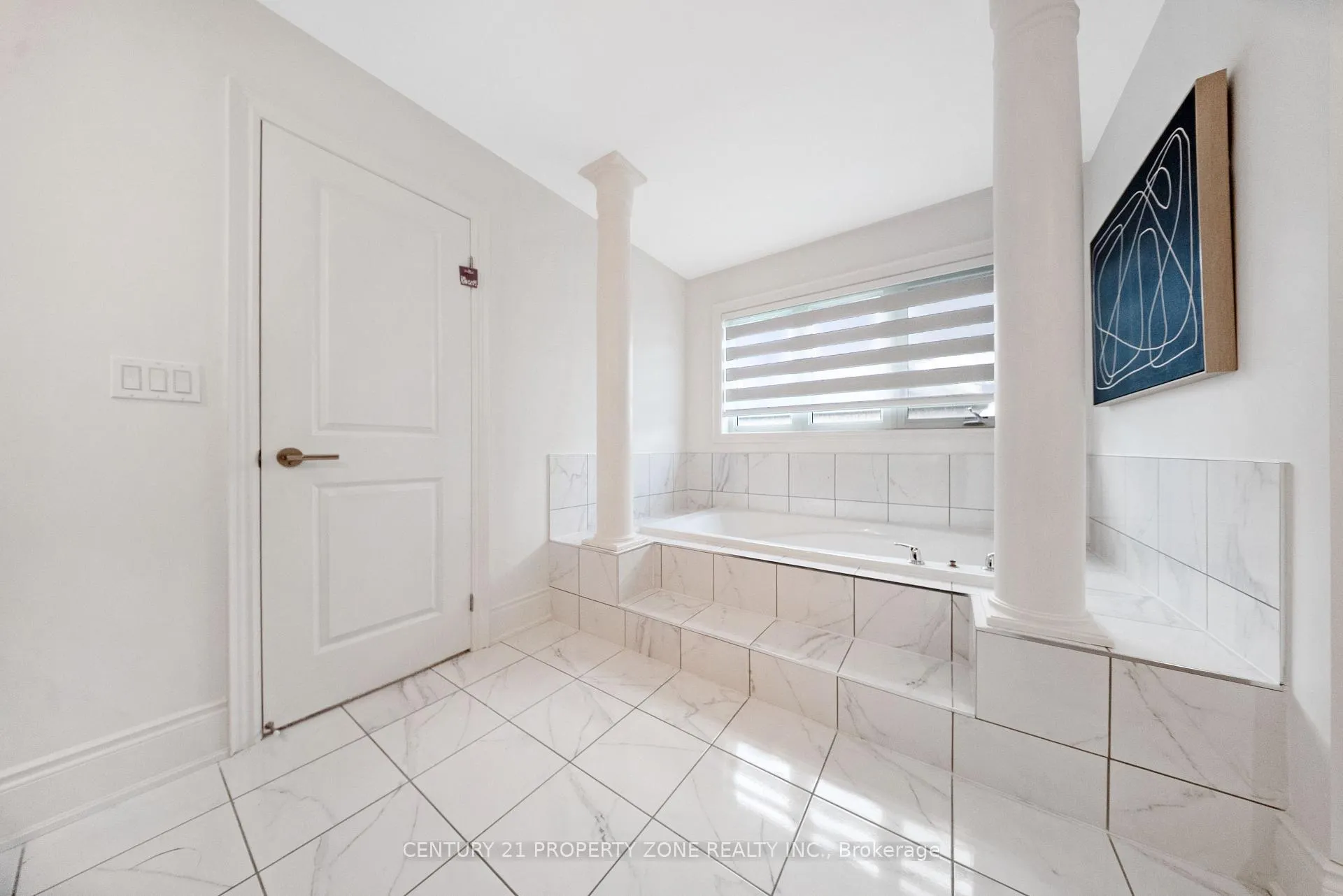 Photo 18 of 104 Clockwork Drive, Brampton, Northwest Brampton — HOMEH