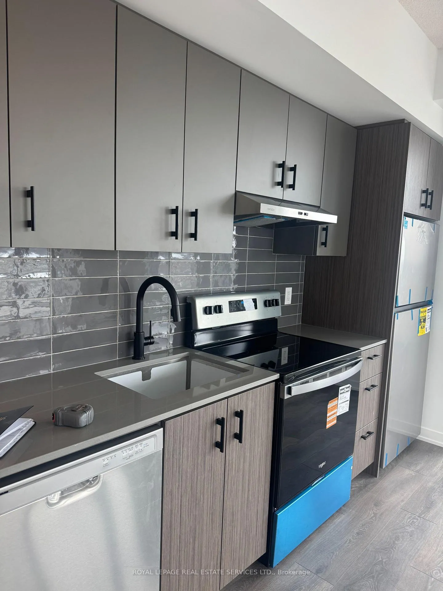 Photo 15 of Unit 703, 4878 Powers Common, Burlington, Alton — HOMEH