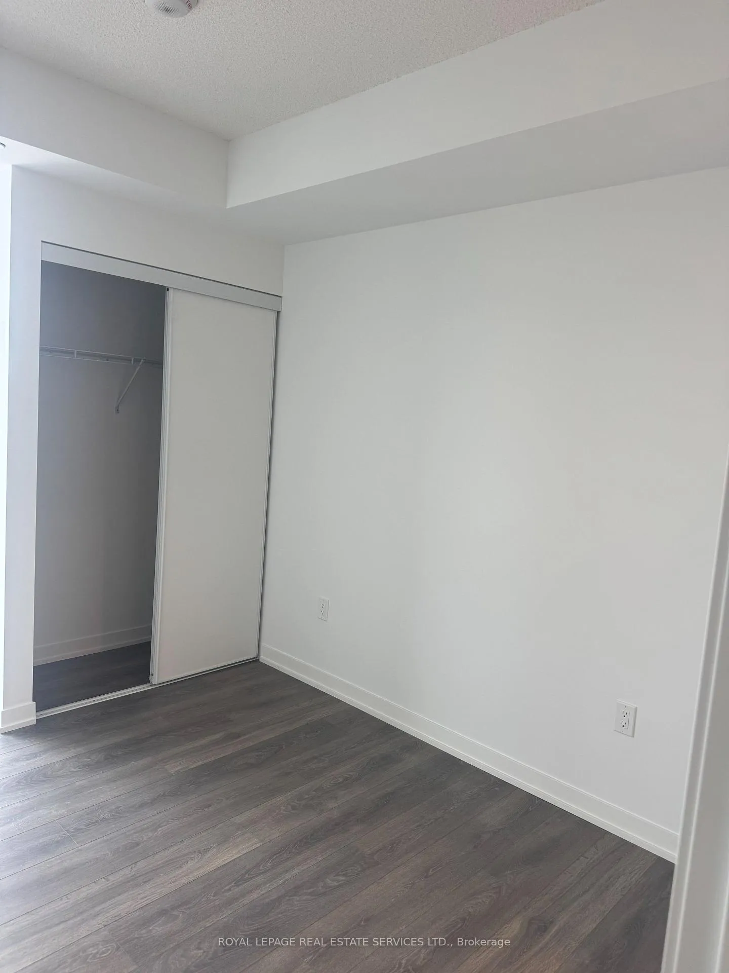 Photo 21 of Unit 703, 4878 Powers Common, Burlington, Alton — HOMEH