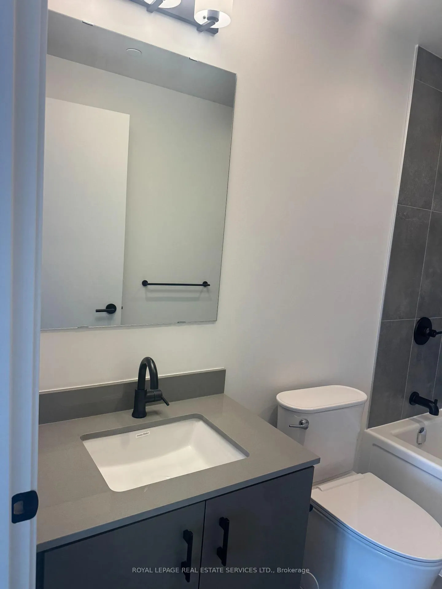 Photo 23 of Unit 703, 4878 Powers Common, Burlington, Alton — HOMEH